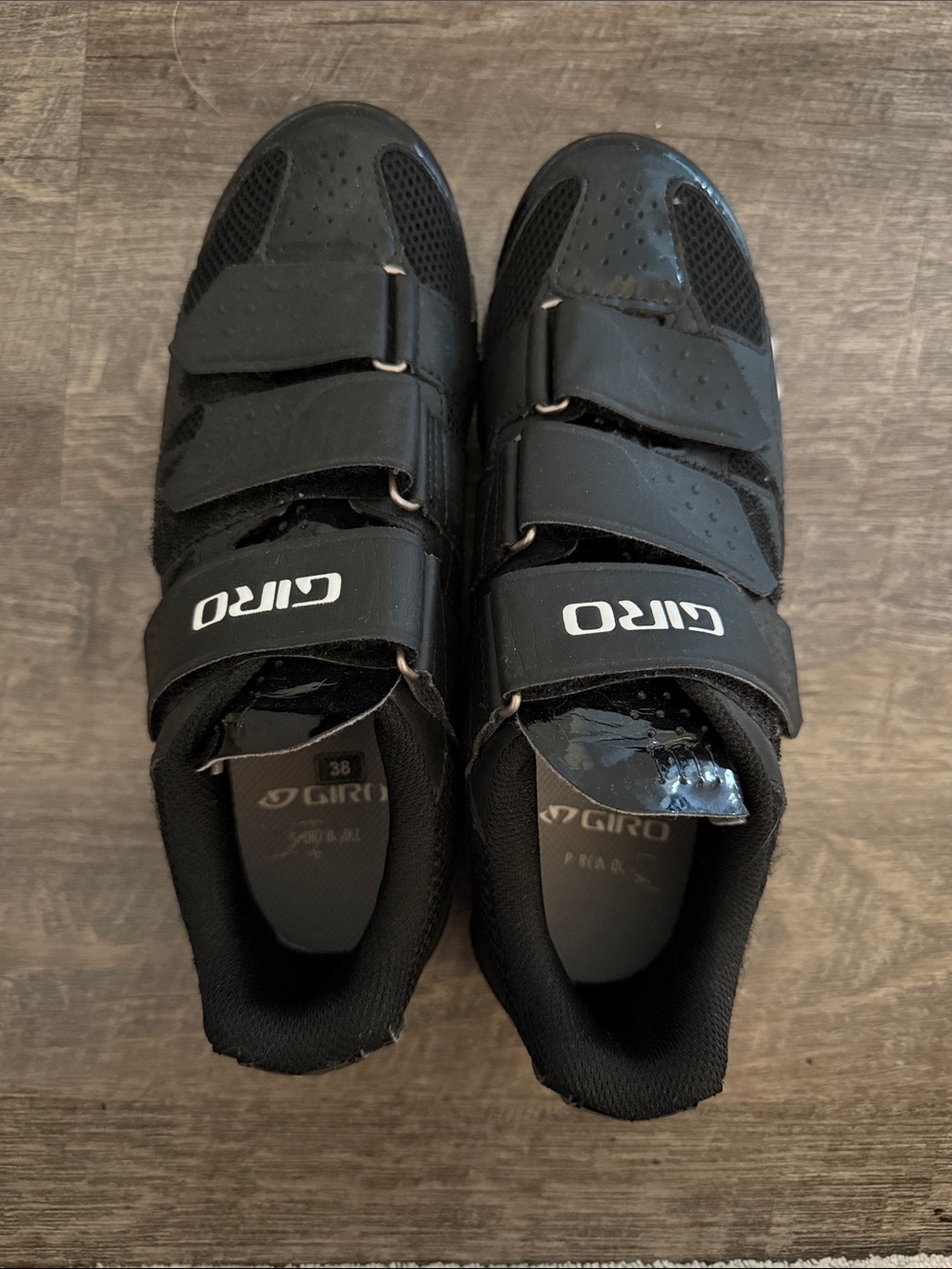 Giro Men's Black Velcro Athletic Cycling Shoes